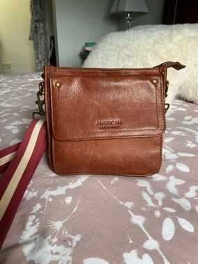 American Heritage Leather Crossbody in Cognac Brown